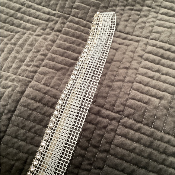 Sequins trim, see pictures for more details     127 - Picture 3 of 6